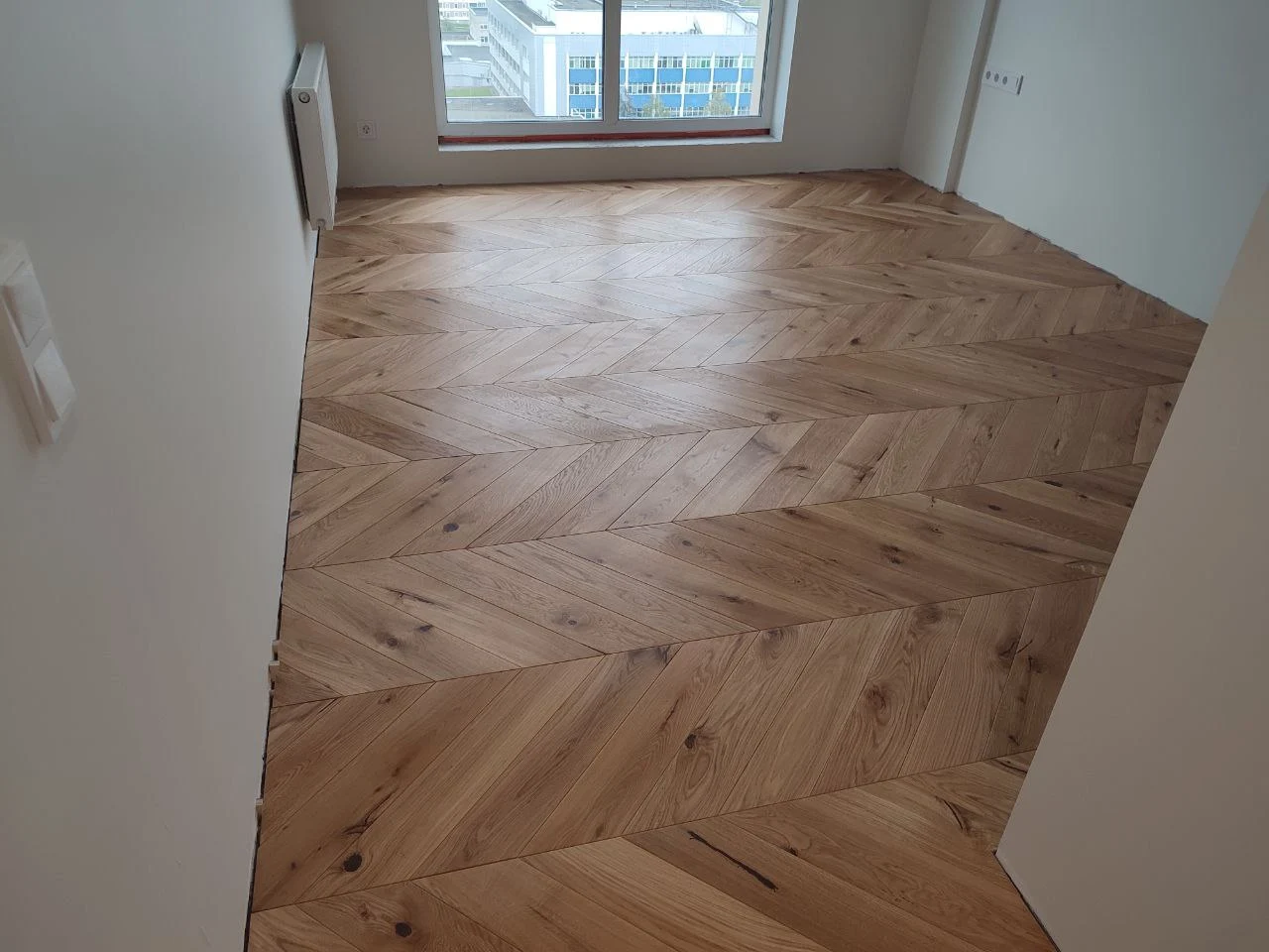 Паркет французская елка, 79 м²